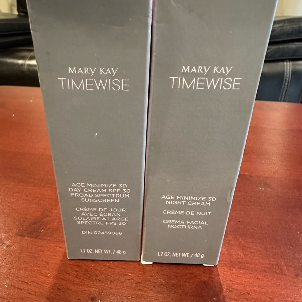 Mary Kay night and day cream (normal/dry)